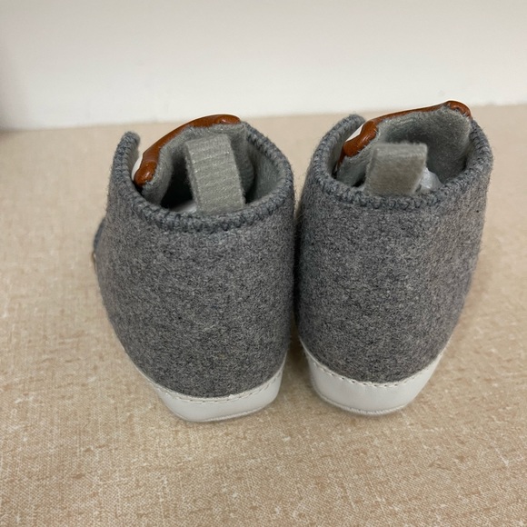 Carters just one you shoes🦊 size 3-6 months - Picture 3 of 5